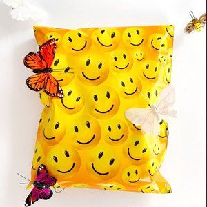 25 Designer Happy Face Poly Mailers 10x13